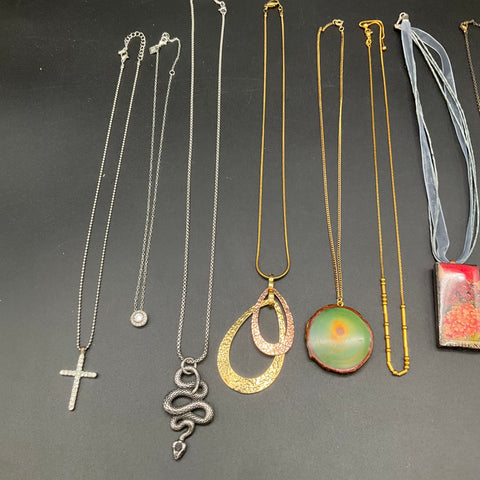 Fashion & Costume Jewelry Lot of 10 Necklaces Snake Cross Floral Pendants