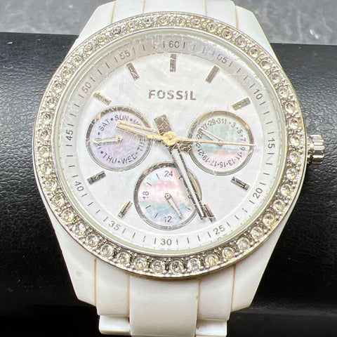 White Fossil ES-1967 Watch New Battery