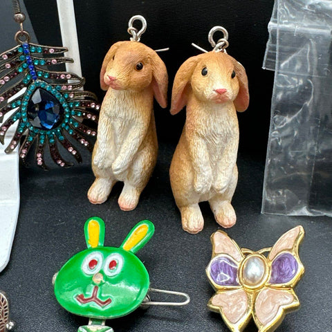 Animal Theme Jewelry Lot of 27 Lauren Conrad Lindenwold Necklaces Earrings Pins