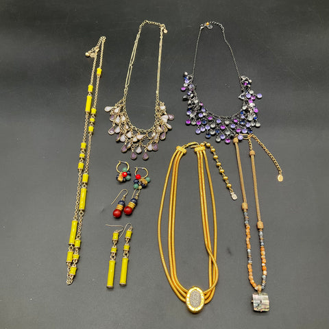 Vintage Liz Claiborne Jewelry Lot 8pc Necklaces Earrings Gold Silver Tone