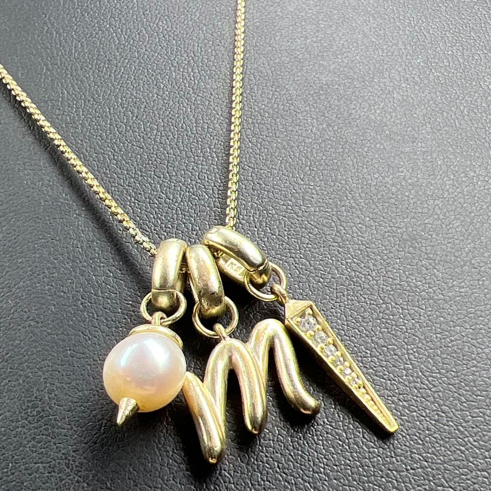 Kendra Scott Letter M Charm Necklace