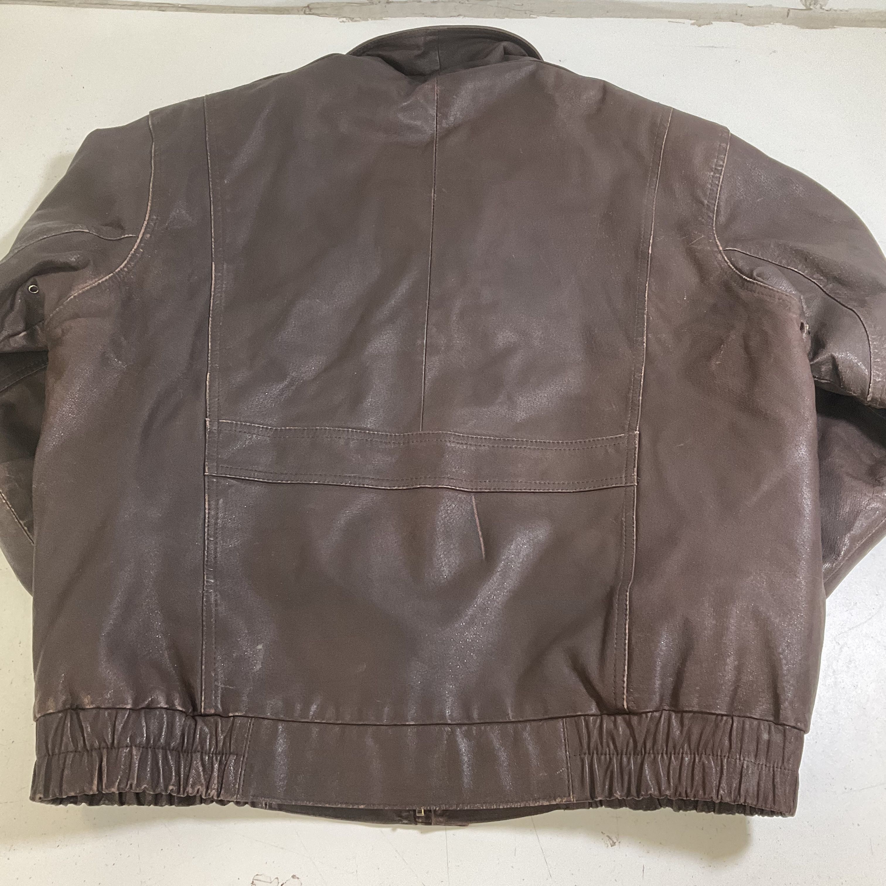 Vintage 90s North American Hunting Club Leather Bomber Jacket Mens XL Life