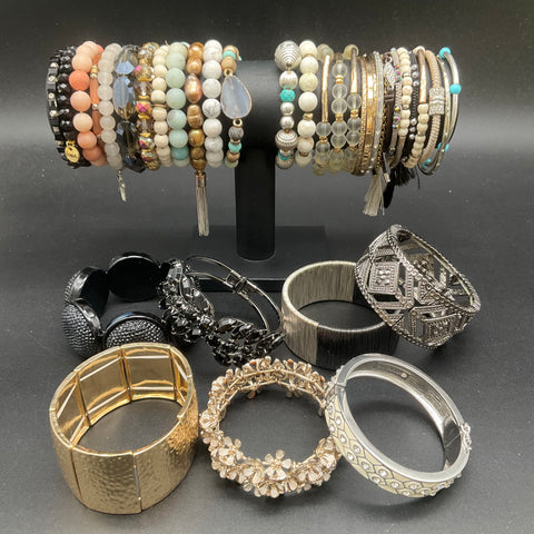 Fossil Ann Taylor Wearable Jewelry Lot of 31 Beaded Bangles Cuffs Bracelets