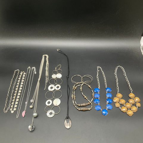 Vintage & Modern Statement Costume Jewelry Lot 9 Necklaces Bib Pendants Shell