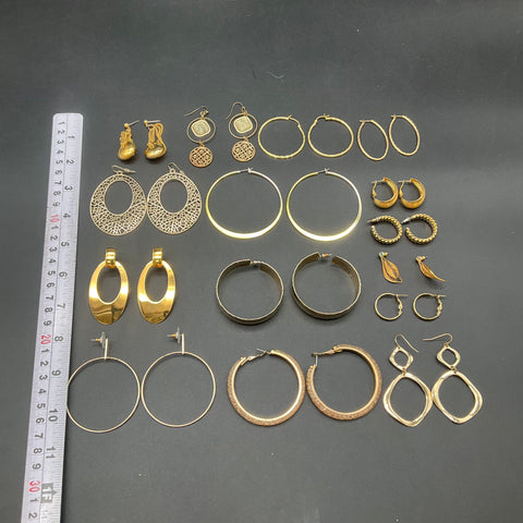 Vintage & Modern Gold Tone Jewelry Lot of 12 Pairs Hoop Dangle Leaf Earrings