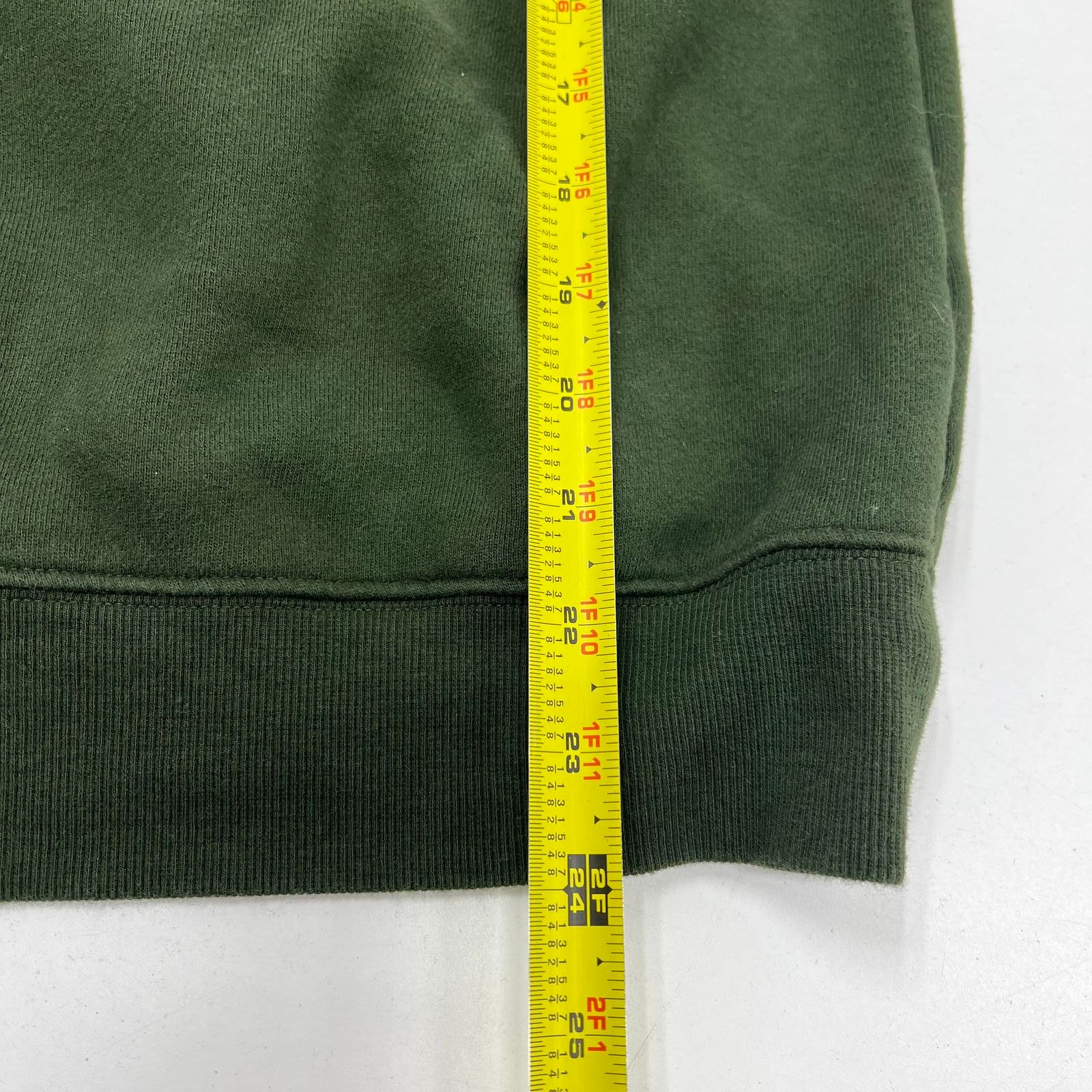 Aritzia TNA Olive Green Cozy Fleece Perfect Fit Crewneck Sweatshirt Women's M