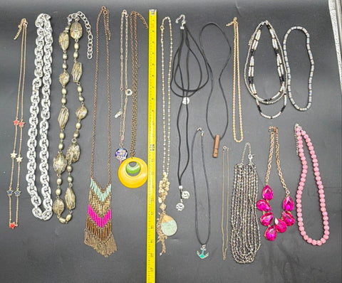 Vintage Modern Costume Jewelry Necklace Lot 17 Pieces Statement Beaded Fashion