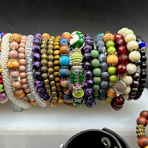 Mixed Costume Jewelry Lot 40+ Bracelets Beaded Leather Bangles Vintage to Modern