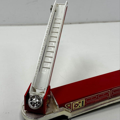 Vintage Tonka Aerial Ladder Fire Truck No 2 Made in USA 24 Inch Extending