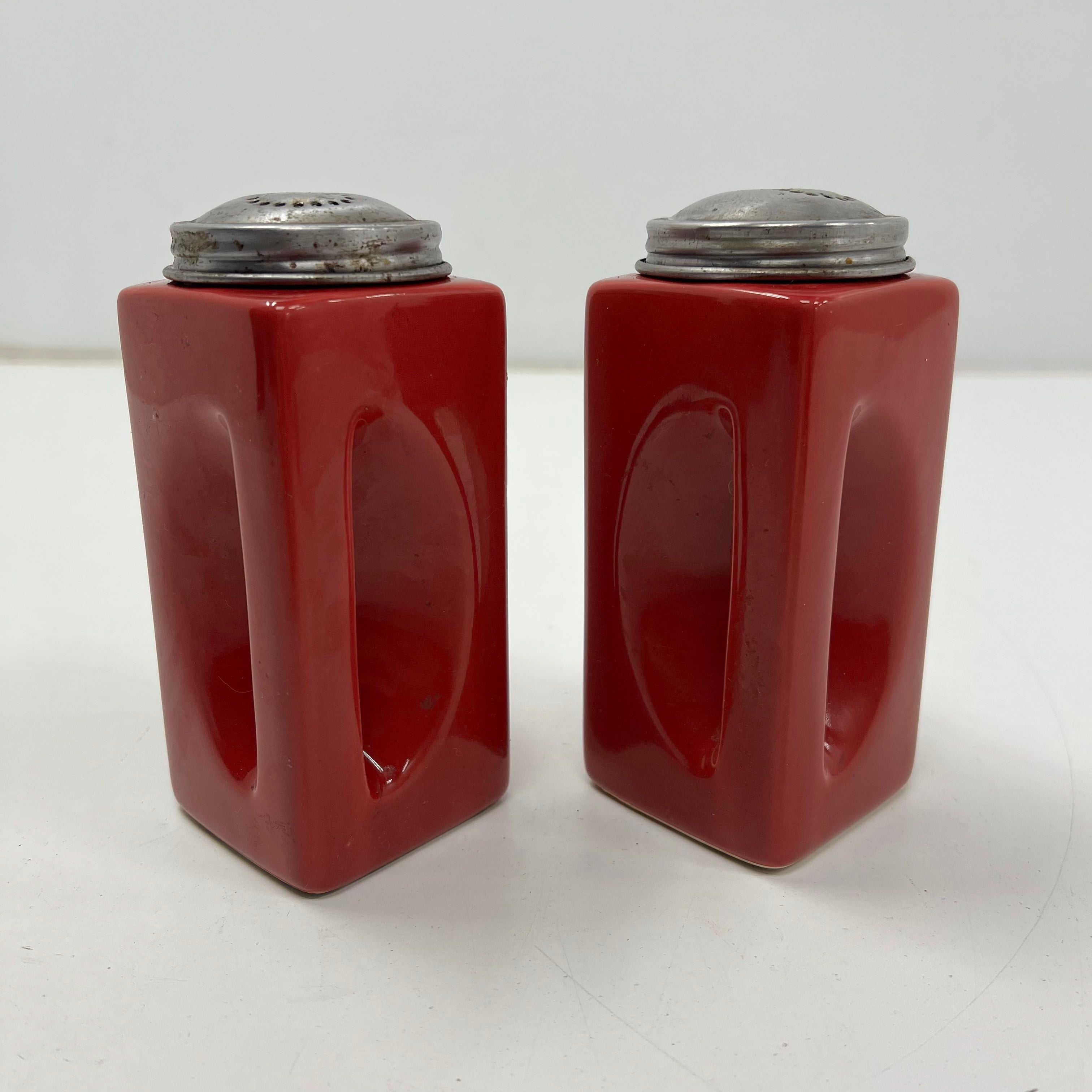 OGGİ Red Ceramic Salt and Pepper Shakers Modernist Design Metal Lids 'S' 'P'