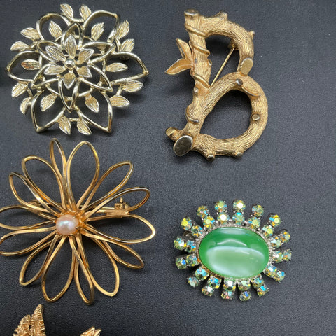 Vintage Sarah Coventry & Costume Brooch Lot of 9 Floral Rhinestone 3.8oz