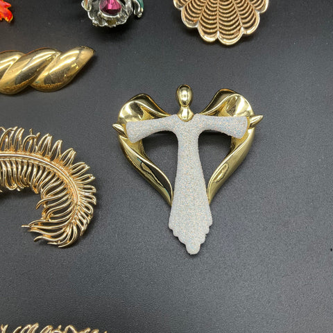 Vintage Costume Jewelry Lot 7 Pcs Gold Silver Tone Enamel Leaf Shell Feather