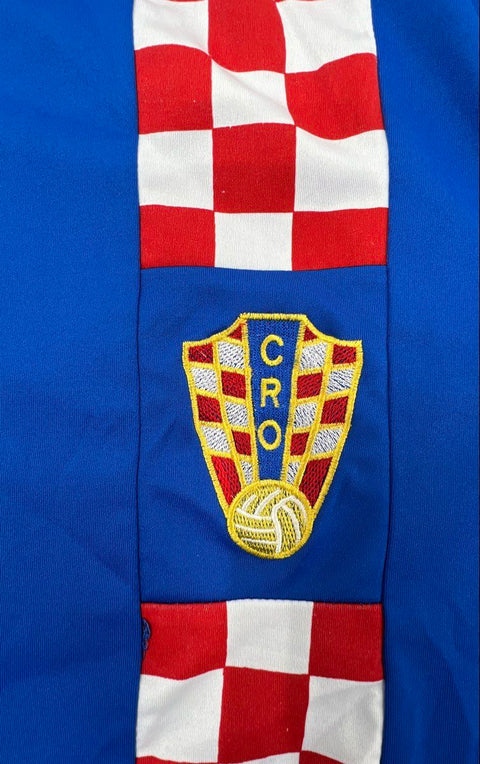 Croatia Soccer Jersey Size Large Blue Checkered Stripe #19 Football Shirt