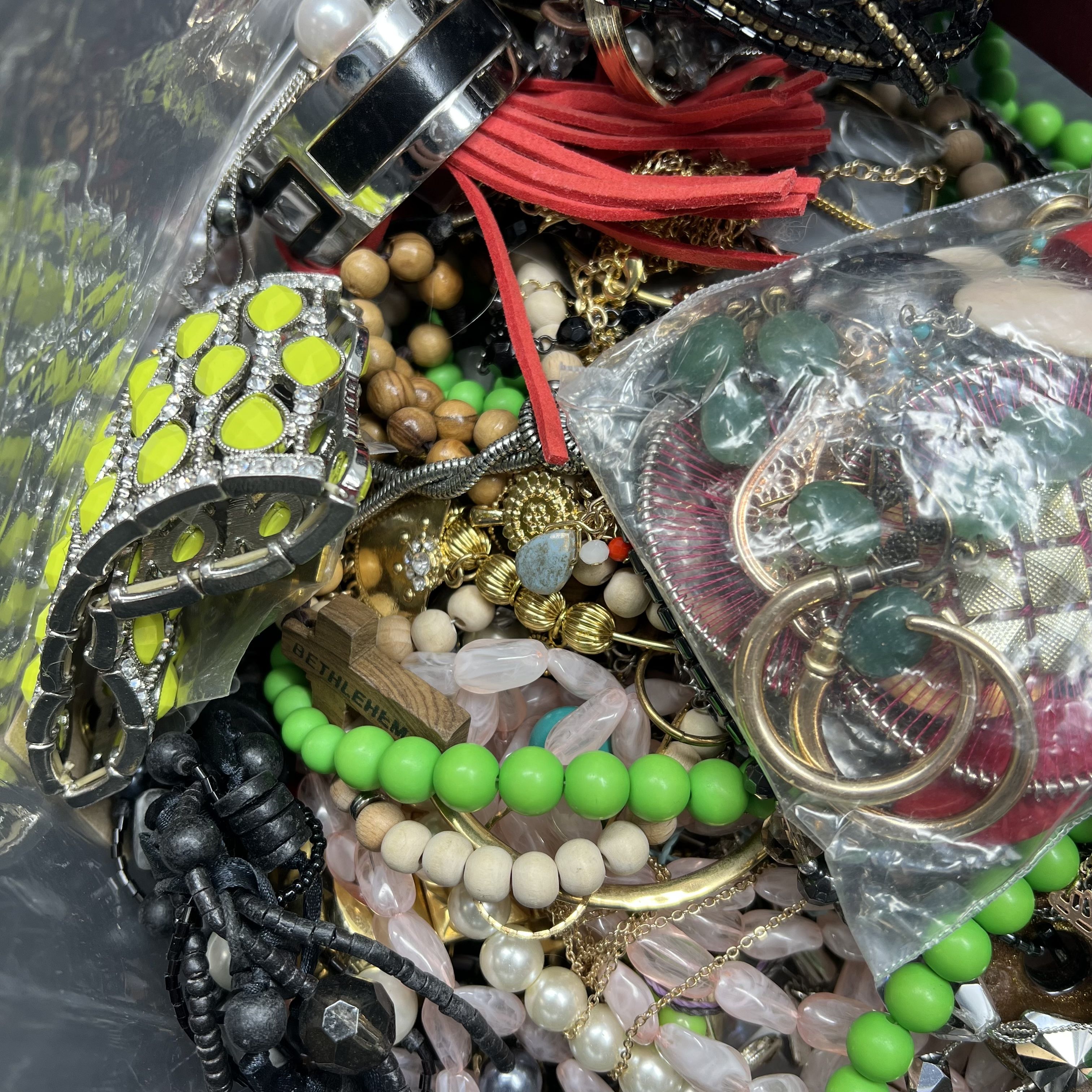 5LB Wearable Costume Jewelry Mixed Items Bag
