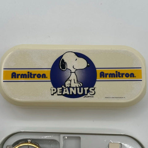 Vintage Armitron Peanuts Charlie Brown Golfing Watch Snoopy Case 900/202