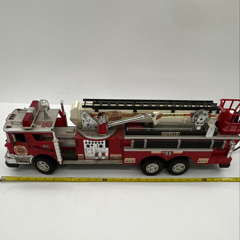 Large Remote Control Fire Truck Toy Lights Siren Extending Ladder Tethered