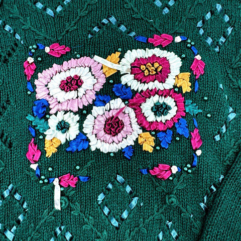Vintage 90s Emerald Isle Floral Ribbon Embroidered Sweater Crochet Hem Sz L