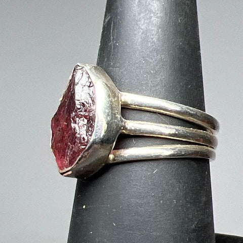 925 Sterling Silver Purple Stone Ring Size 6 3.4g