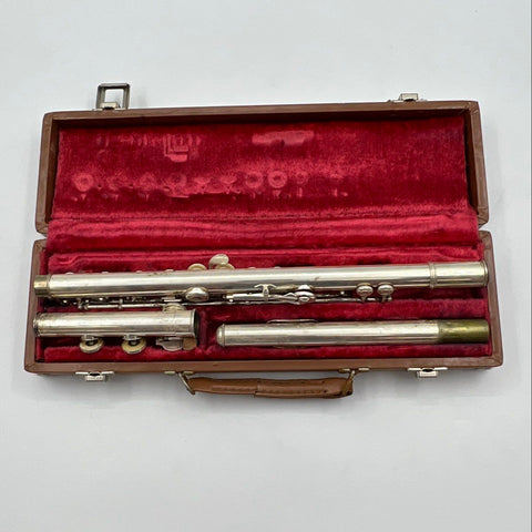 Artley 18-O Nogales Student Flute with Hard Case Silver Plated