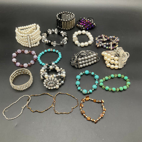 18pc Costume Jewelry Bracelet Lot Faux Pearl Rhinestone Beaded Stretch Bangles