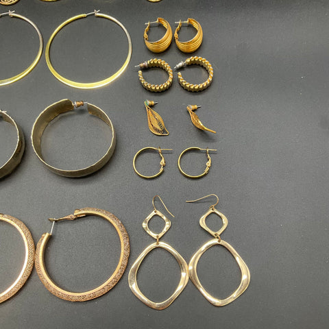 Vintage & Modern Gold Tone Jewelry Lot of 12 Pairs Hoop Dangle Leaf Earrings