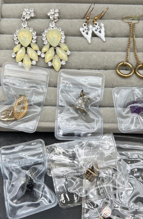 Fashion Costume Jewelry Lot of 25+ Earrings Dangle Hoop Stud Rhinestone Boho
