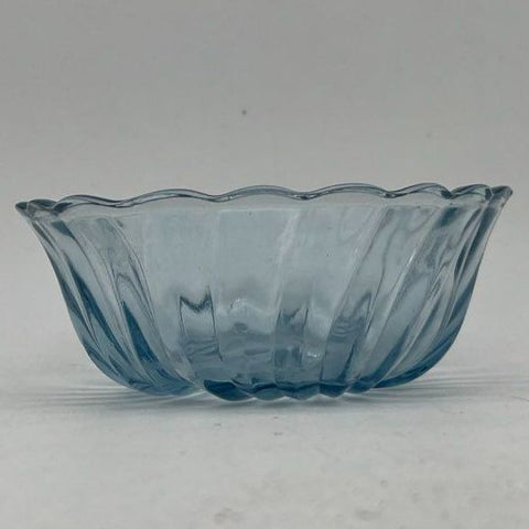 Pressed Glass Light Blue Ribbed Swirl Bowl Scalloped Rim 5.5 Inch Vintage