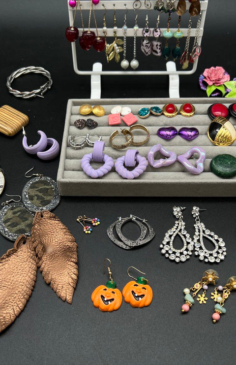 Mixed Costume Jewelry Earring Lot 45+ Pairs Vintage & Modern Hoops Dangles Studs