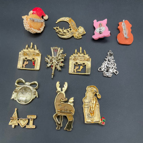 Vintage to Modern Christmas Brooch Lot of 12 Santa Reindeer Snowman Pigs 0.5 lb