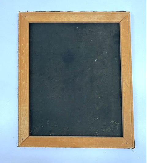 Signed 1956 Mid Century Oil on Velvet Painting Harness Racing Horses 20x24