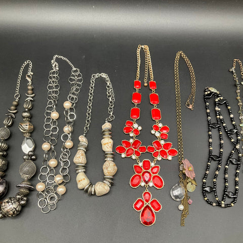 Fashion Costume Jewelry Lot of 11 Necklaces Statement Beaded Bib Faux Pearl
