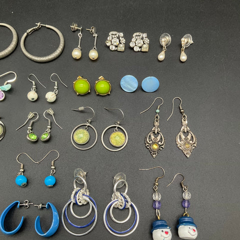 Vintage to Modern Costume Earring Jewelry Lot of 28 Pairs Hoops Dangles Novelty