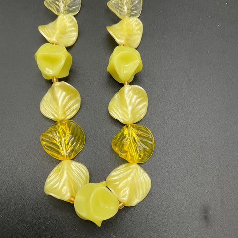 Vintage West Germany Yellow Molded Plastic Leaf Bead Necklace 16"
