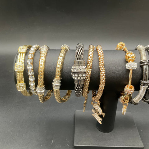 Mixed Costume Jewelry Lot 14 Bracelets Bangle Cuff Stretch Charm 0.73 lbs