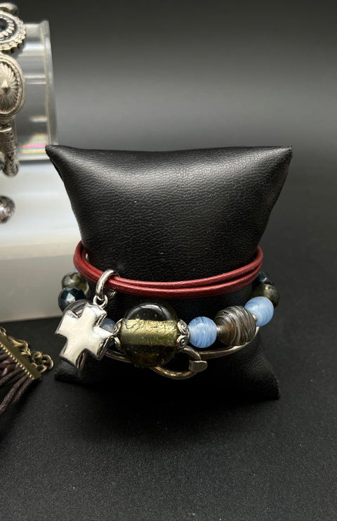Bohemian Southwestern Beaded & Souvenir Jewelry Lot of 25 Bracelets Cuffs