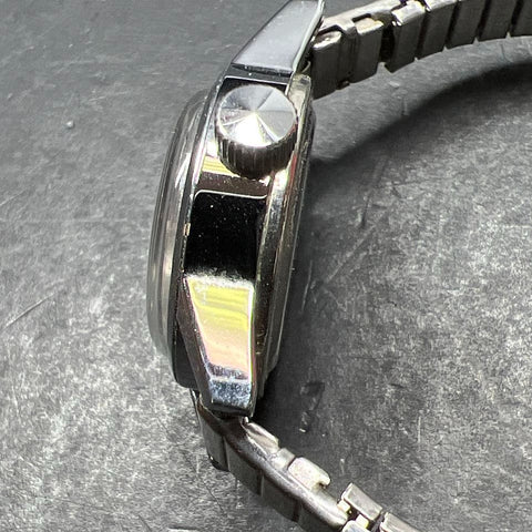 Stellaris 17 Jewel Silver Tone Wristwatch Ticking