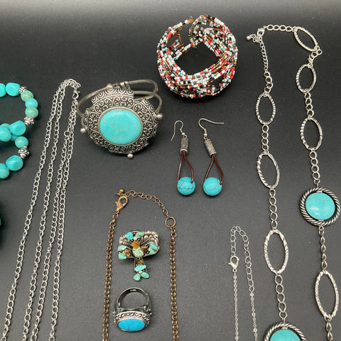 Southwestern Style Faux Turquoise Jewelry Lot 21pc Necklaces Bracelets Earrings