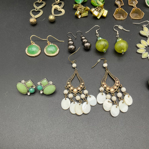 Vintage & Modern Fashion Costume Jewelry Lot 20 Pairs Dangle Boho Earrings