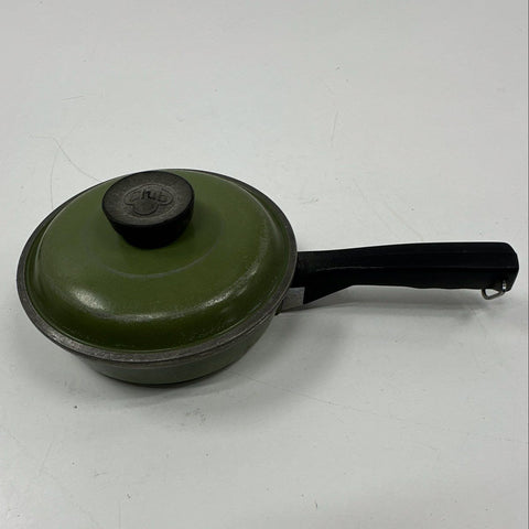 Vintage Club Cast Aluminum Cookware Set Avocado Green 6 Piece 4 Pans 2 Lids