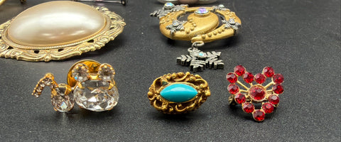 Vintage to Modern Costume Jewelry Lot 14 Brooches Pins Rhinestone Enamel Pearl