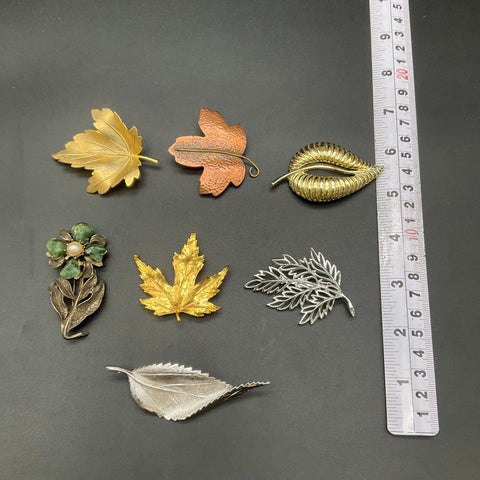 Vintage to Modern Costume Jewelry Lot 7 Leaf Brooches Pins Gold Silver Tone