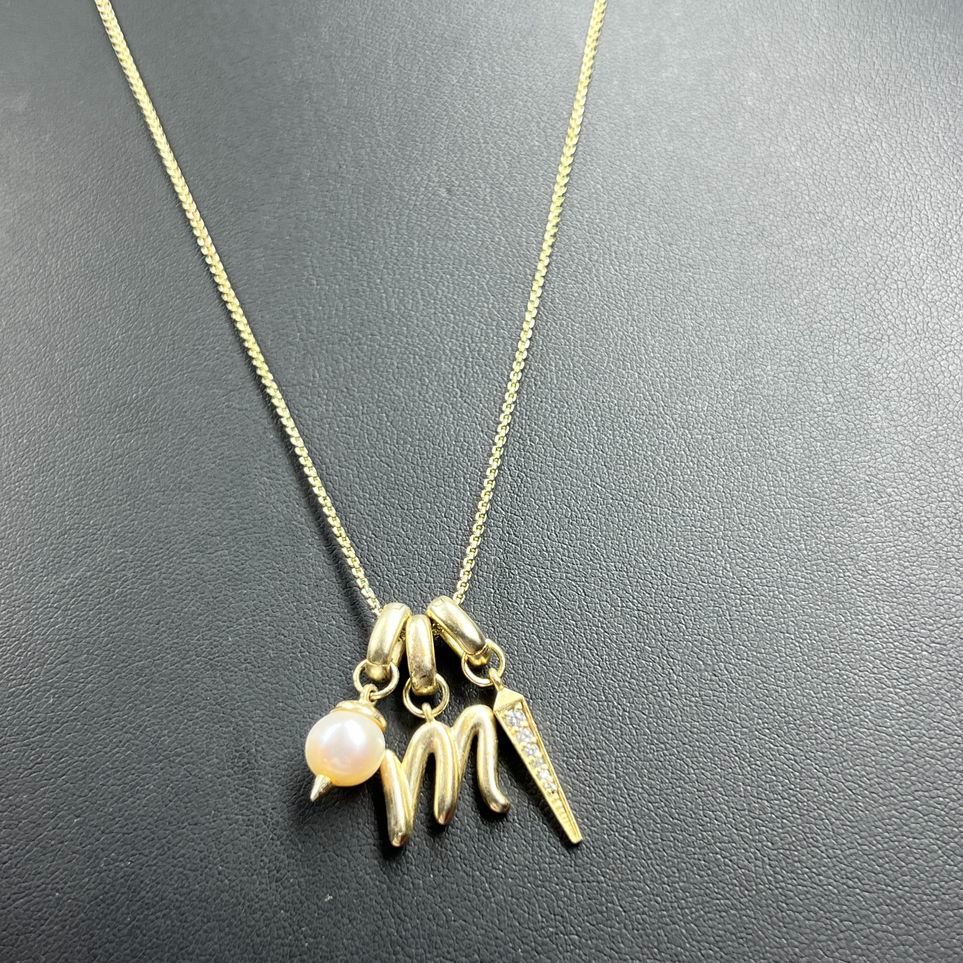 Kendra Scott Letter M Charm Necklace