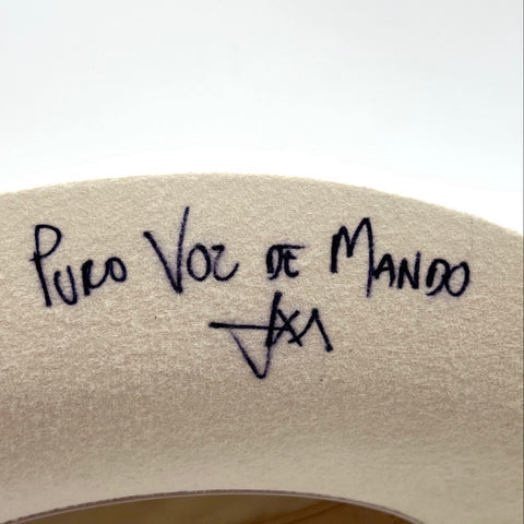 Estampida Men's 50X Felt Cowboy Hat Off-White Autographed Voz de Mando Sz 6 3/4