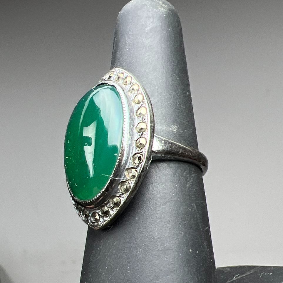 Vintage Sterling Silver Marcasite & Green Stone Ring Size 5