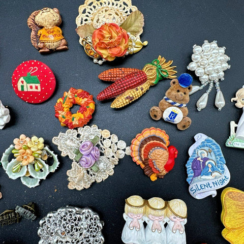 Vintage Holiday Religious Floral Costume Jewelry Lot of 31 Brooches Pins
