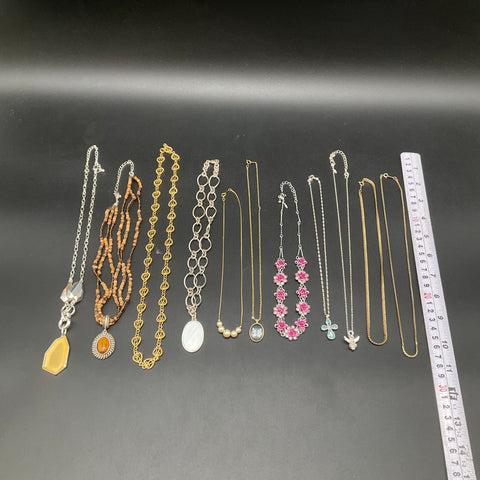 Vintage Avon Costume Jewelry Lot 11 Necklaces Gold Silver Tone Pendants Chains
