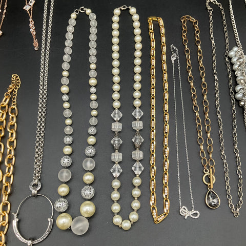 Fashion Costume Jewelry Lot of 14 Necklaces Includes Juicy Couture Faux Pearl