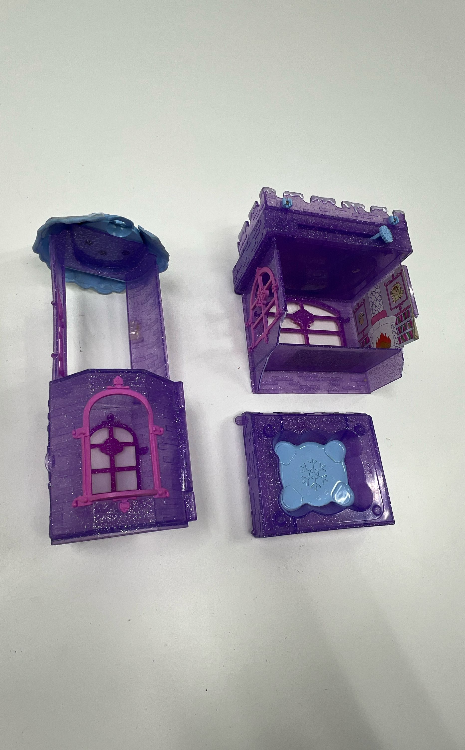 Polly Pocket Snow Cool Set with Accessories