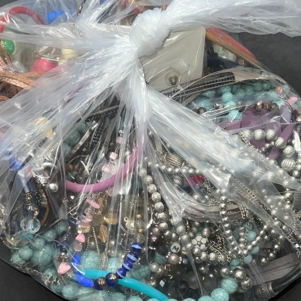 5 Lbs Costume Jewelry Grab bag
