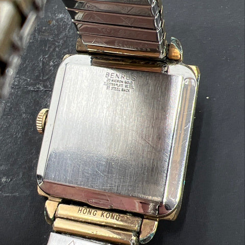 Vintage Benrus 20 Micron Gold Electroplate Bezel Square Case Expansion Watch